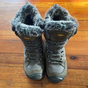 Keen winter boots